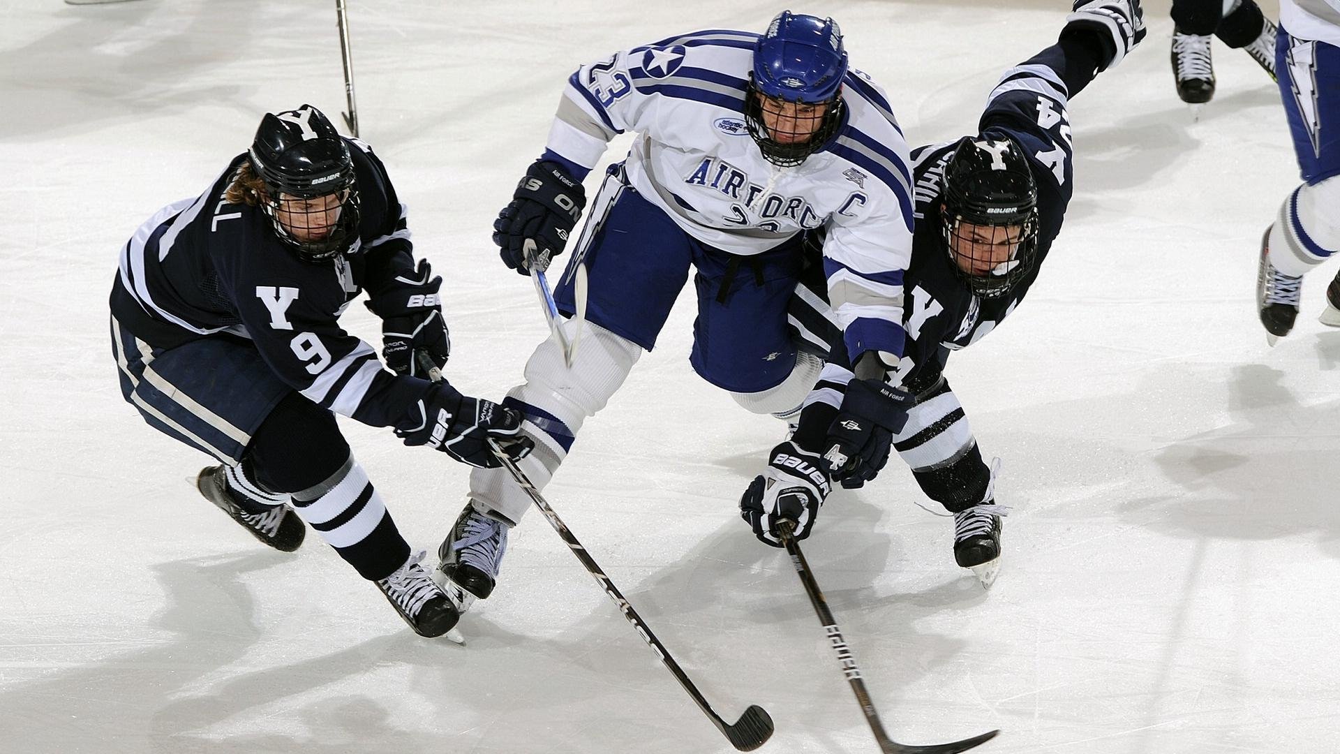 法兰克福边卫布朗受豪门球队关注，或转会大热门，法兰克福前锋